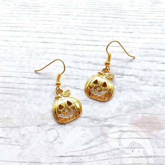 Pumpkin earrings, halloween jewellery, goth jewelry, autumn accessory, fall earrings, spooky Jack o lantern gift