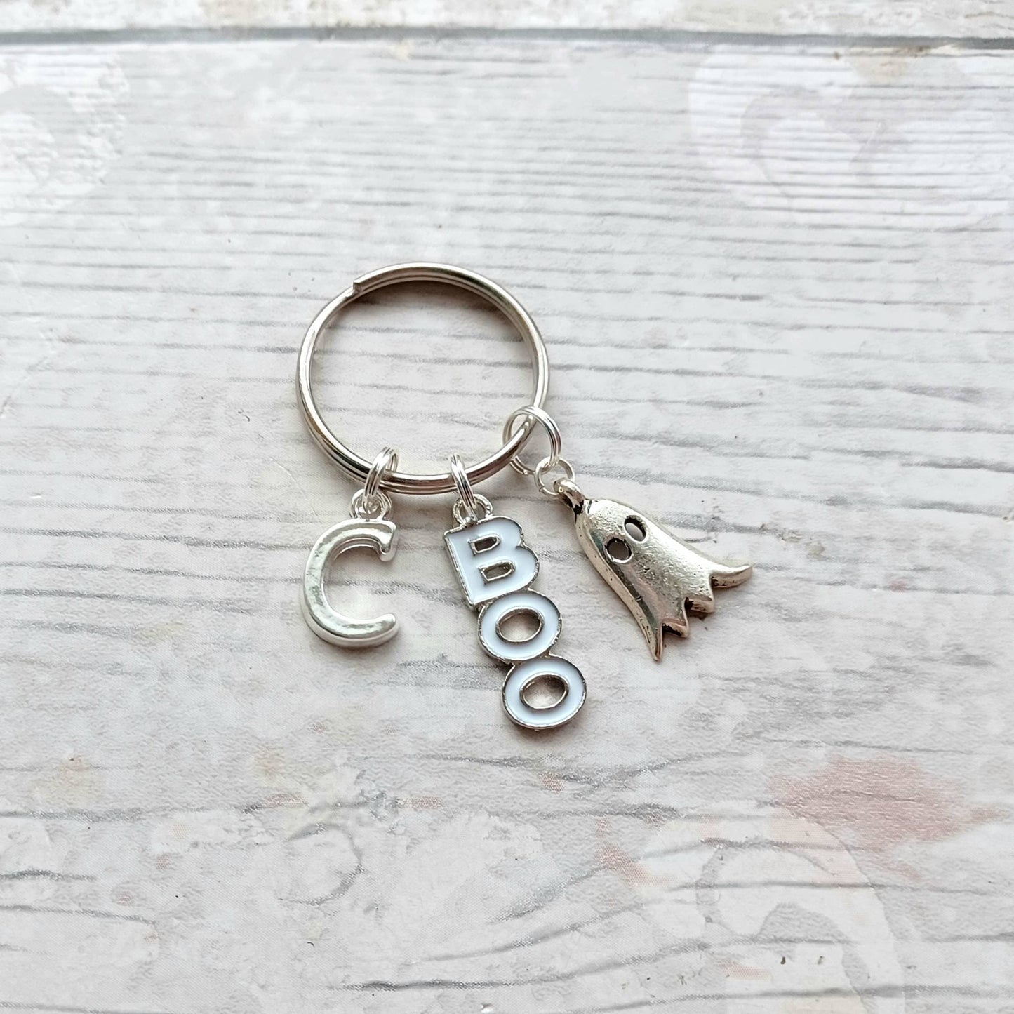 Spooky Boo keyring, Ghost keychain, cute ghostie keychain, halloween keyring, fall accessory, spooky trick or treat gift