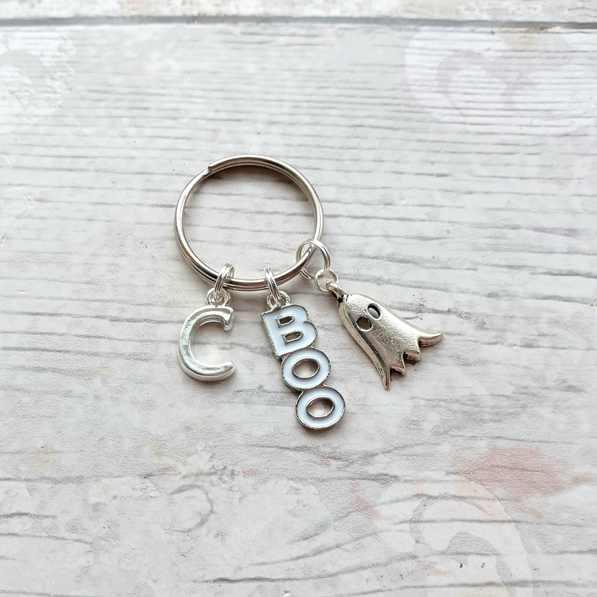 Spooky Boo keyring, Ghost keychain, cute ghostie keychain, halloween keyring, fall accessory, spooky trick or treat gift