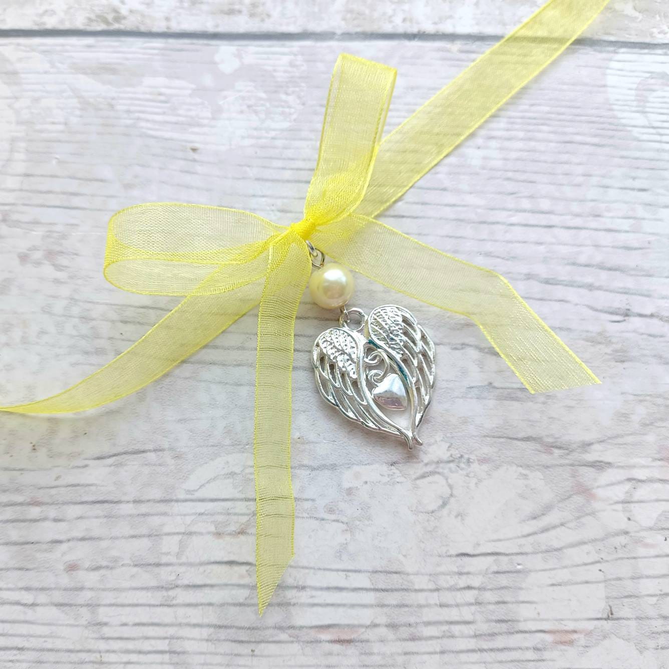 Angel wing bouquet charm, memorial charm for wedding flowers, memory wings for lost loved one, bridal flower charm, in memory present