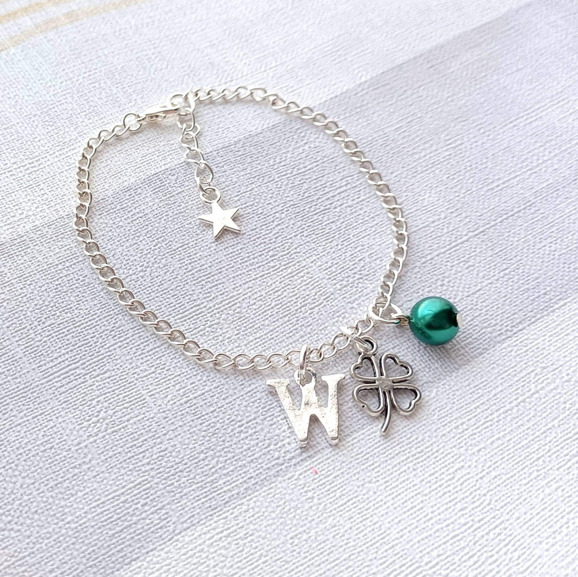 Clover bracelet, shamrock bracelet, four-leaf clover jewellery, initial jewelry, good luck gift, lucky charm, graduation present