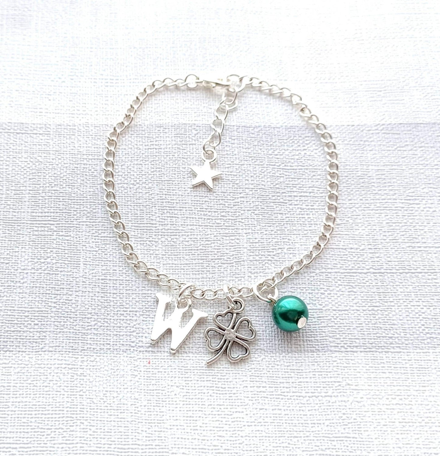 Clover bracelet, shamrock bracelet, four-leaf clover jewellery, initial jewelry, good luck gift, lucky charm, graduation present