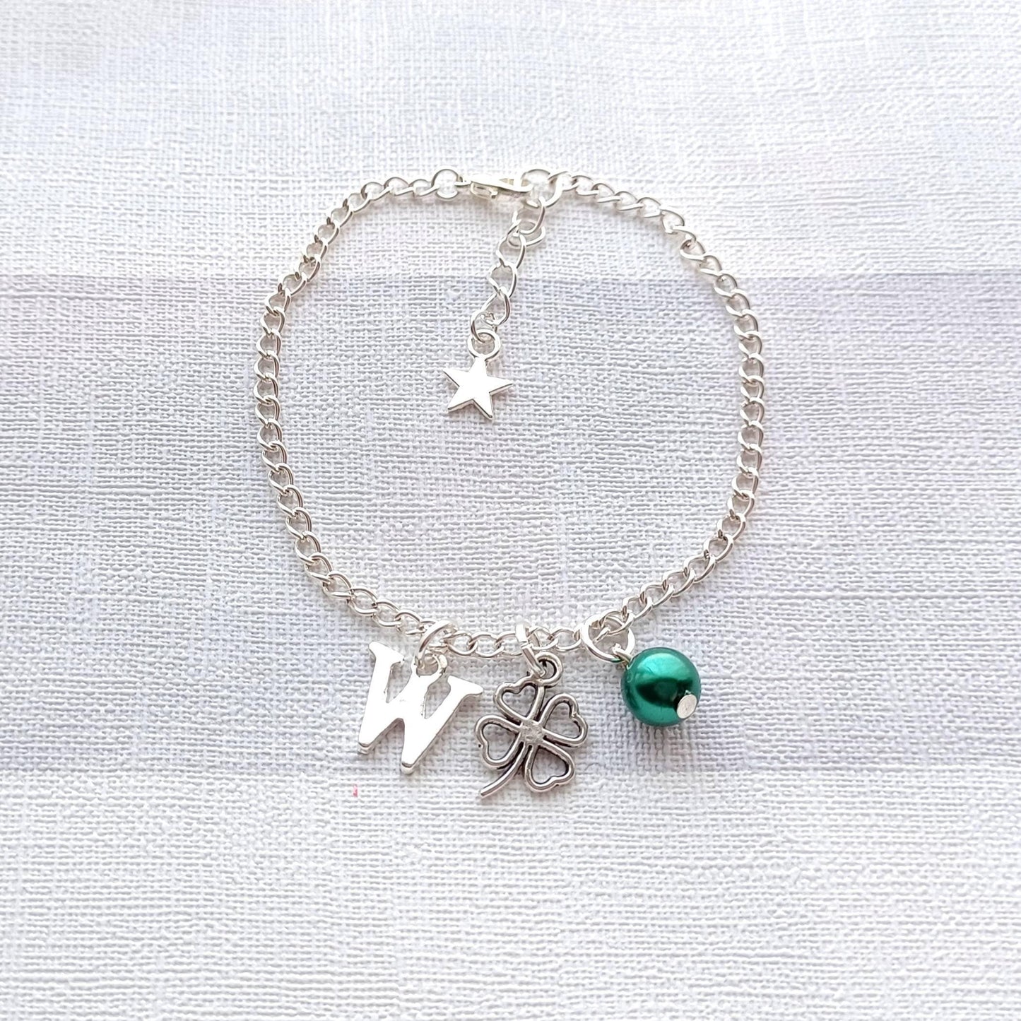 Clover bracelet, shamrock bracelet, four-leaf clover jewellery, initial jewelry, good luck gift, lucky charm, graduation present