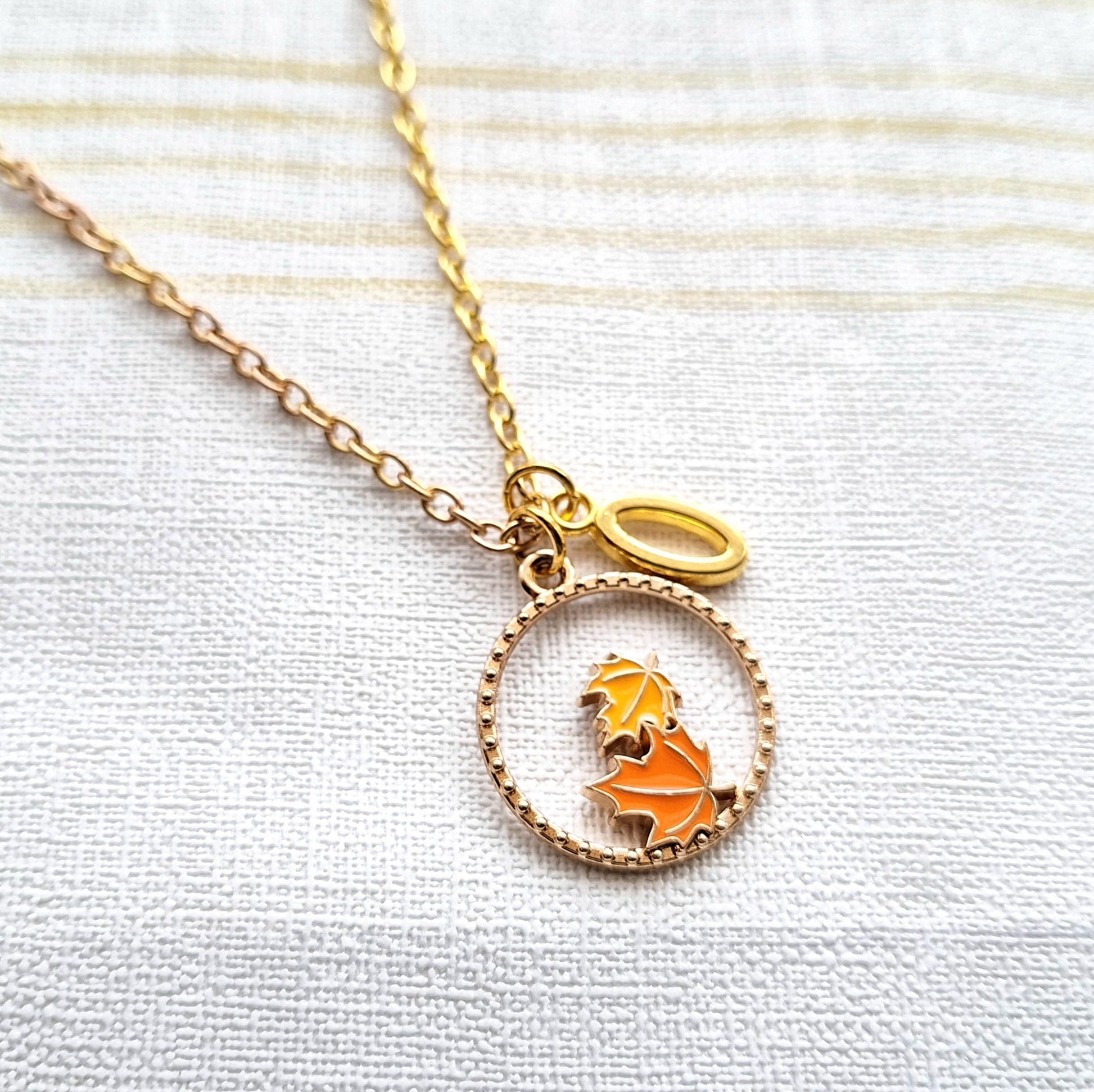 Leaf necklace, fall jewelry, leaves necklace, nature lover jewellery, forest woodland necklace, personalised gift, autumn jewellery
