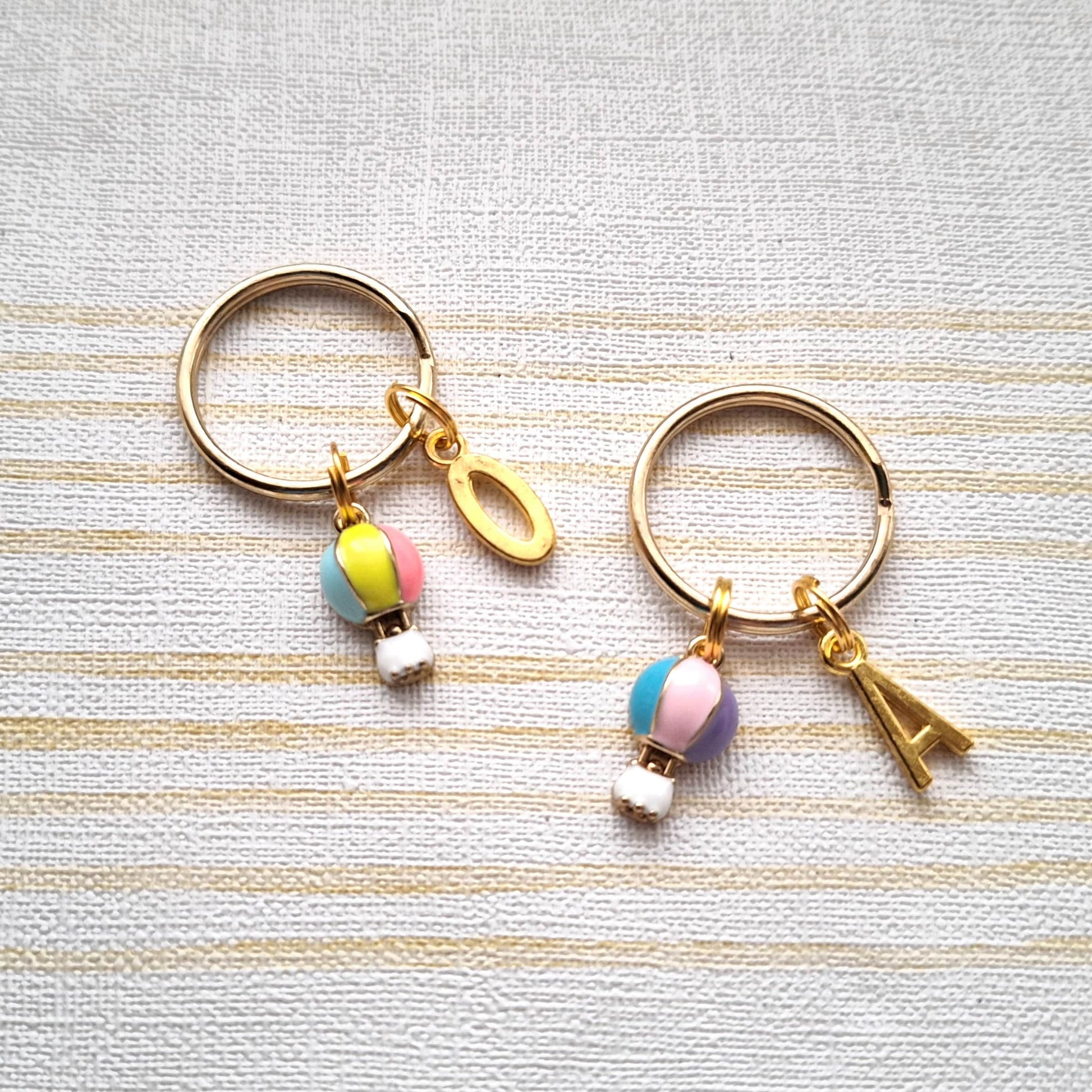 Hot air balloon keyring, personalised initial keyring, aviation lover, flying gift, present for pilot