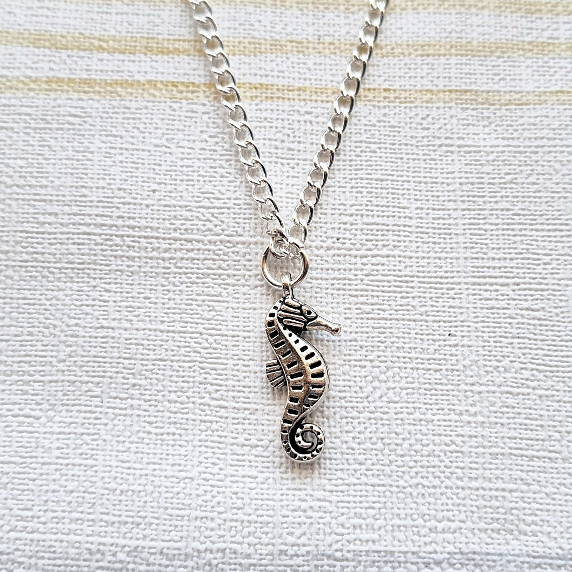 Seahorse necklace, nautical necklace, sea creature lover, sealife gift for girls, ocean jewelry, summer jewellery