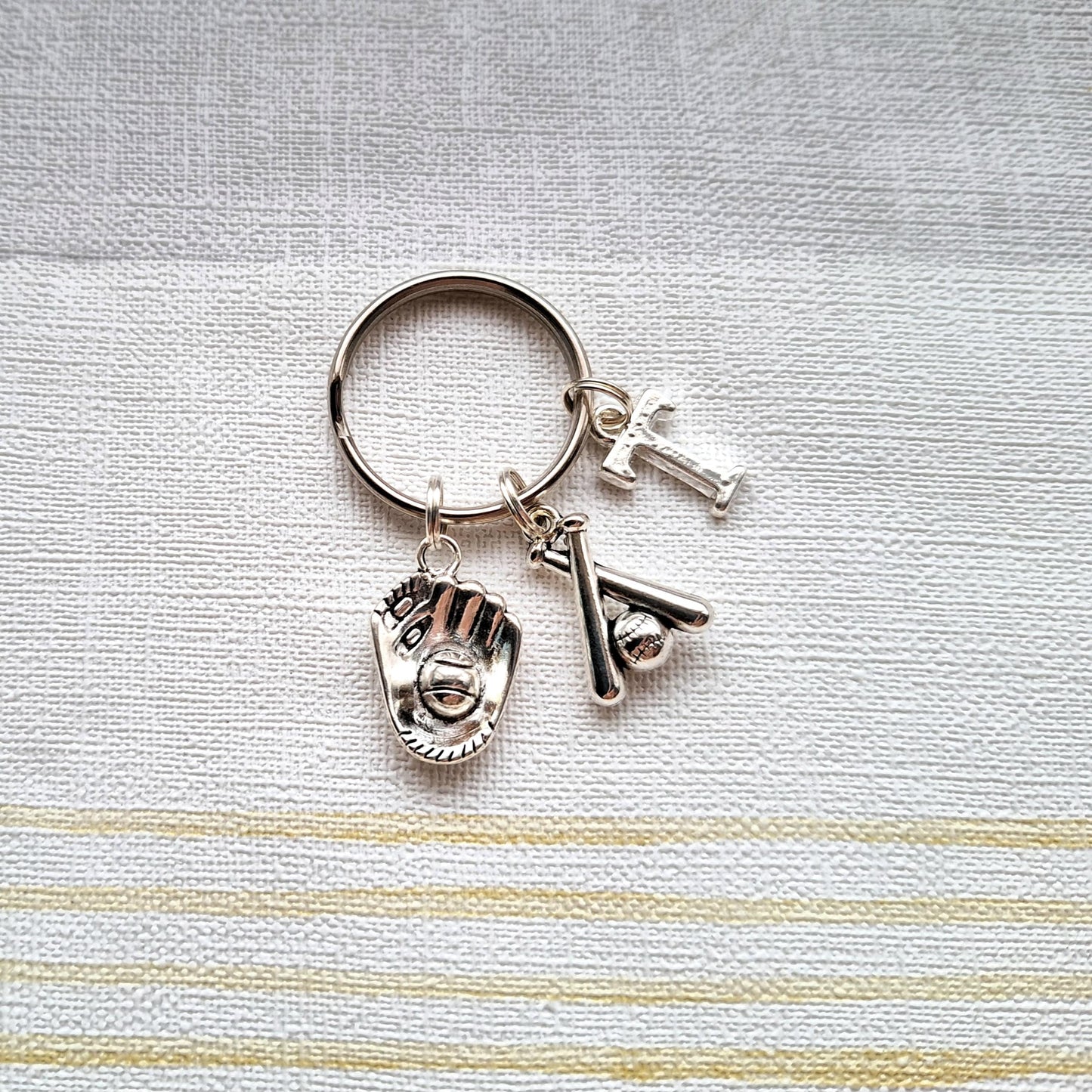 Baseball keyring, american softball, sports crazy, gift for teenager, fathers day present, baseball mitt